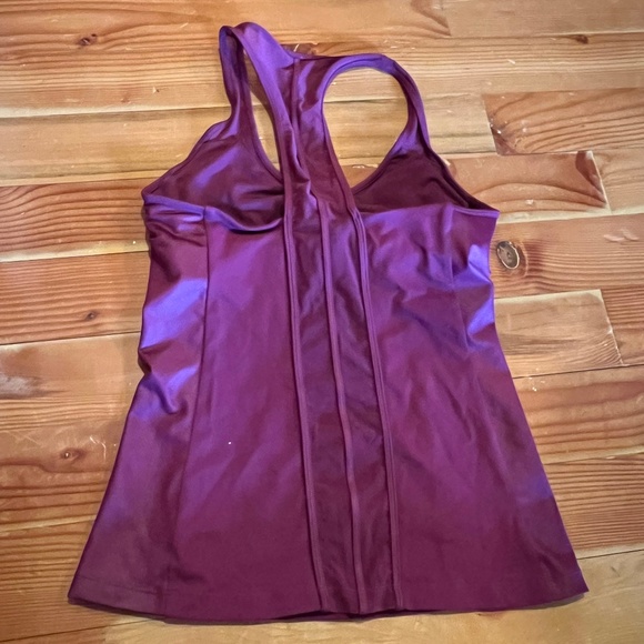 Workout tank top - Picture 2 of 3